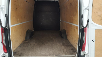 Zdjęcie przedmiotu: Mercedes-Benz Sprinter 319 CDI E6 3.5t Niezgodność w DR- ilość miejsc