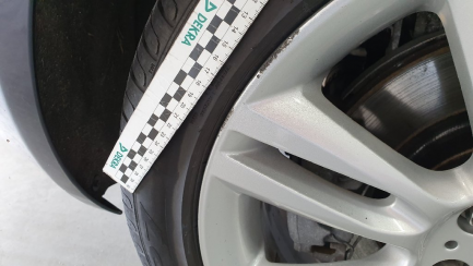 Zdjęcie przedmiotu: Jaguar Xe 2.0 D AWD Prestige aut