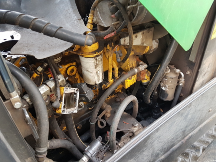 Zdjęcie przedmiotu: Harvester John Deere 770D