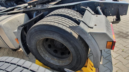 Zdjęcie przedmiotu: Iveco AS440T/P 4x2 Hi-Way