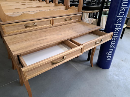 Zdjęcie przedmiotu: Dressing table with drawers &ndash; 14 pcs