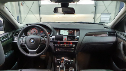 Zdjęcie przedmiotu: Bmw X4 xDrive20i xLine aut