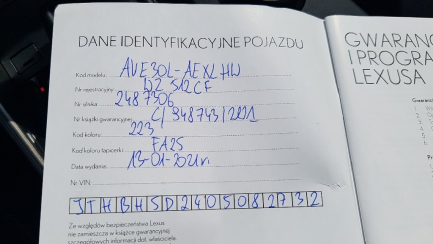 Zdjęcie przedmiotu: Lexus IS300h Elegance