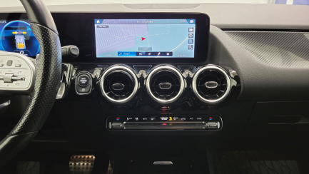 Zdjęcie przedmiotu: Mercedes-benz GLA 200 AMG Line