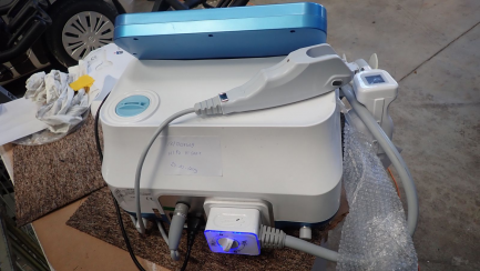 Zdjęcie przedmiotu: A device for aesthetic medicine HI-Sonix