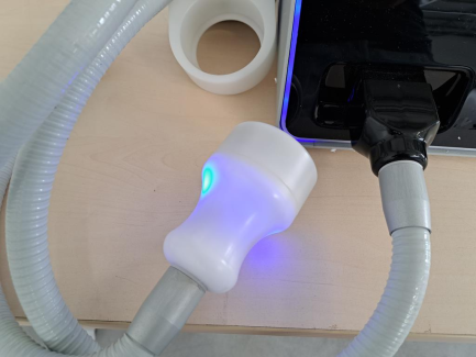 Zdjęcie przedmiotu: A medical device designed to destroy fat cells and increase collagen production in the skin caused by thermal shock caused by low and high temperatures generated by the device - CRYO T-SHOCK 4.0