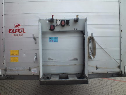 Zdjęcie przedmiotu: SCHMITZ CARGOBULL SCB*S3T Curtain semitrailer