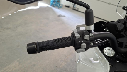 Zdjęcie przedmiotu: BENELLI TRK 702X