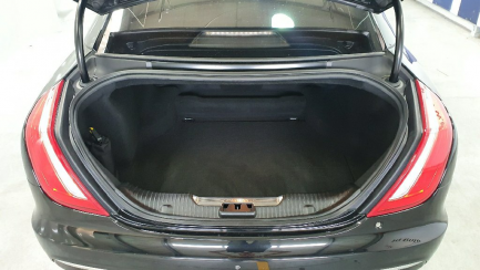 Zdjęcie przedmiotu: JAGUAR, XJ 15-, 3.0 D V6 Premium Luxury