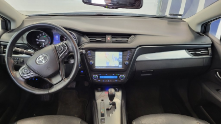 Zdjęcie przedmiotu: Toyota Avensis Combi 1.8 Premium MS