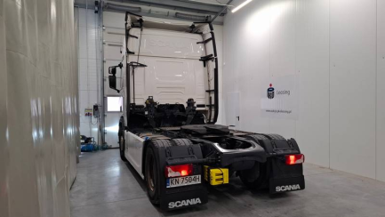 Zdjęcie przedmiotu: SCANIA R460 Super E6 18.0t 4x2 NA Highline