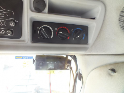 Zdjęcie przedmiotu: Kombajn zbożowy NEW HOLLAND TC 5.80 479 + header NEW HOLLAND 17 + w&oacute;zek