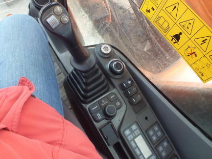 Zdjęcie przedmiotu: Koparka gąsiennicowa DOSSAN DX 530 LC-3