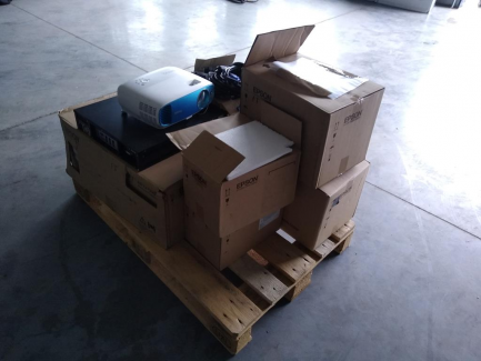 Zdjęcie przedmiotu: Multimedia equipment (projectors, lenses)