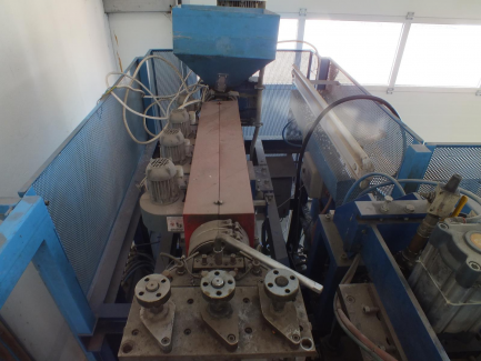 Zdjęcie przedmiotu: GENERAL PLASTICS GB-P50T GB-P50T pneumatic bottler