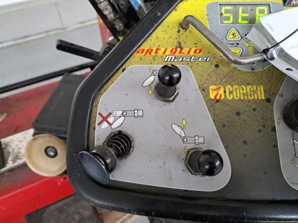 Zdjęcie przedmiotu: Montażownica do kół CORGHI MASTER JOLLY AUTOMATIC