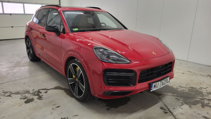 Zdjęcie przedmiotu: Porsche Cayenne Turbo Błędny wpis mocy i pojemności silnika w DR