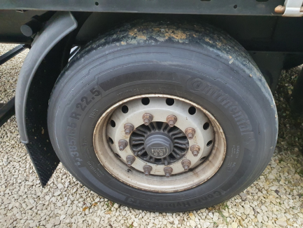 Zdjęcie przedmiotu: KOGEL S24-1 curtain semitrailer