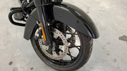 Zdjęcie przedmiotu: Harley Davidson Road King Special