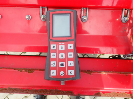 Zdjęcie przedmiotu: UNIA-FAMAROL DF 1.8 V round baler