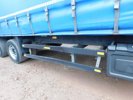 Zdjęcie przedmiotu: MEGA SCHMITZ CARGOBULL AG S01 SCS 24 / L-13.62 CEB curtain semi-trailer