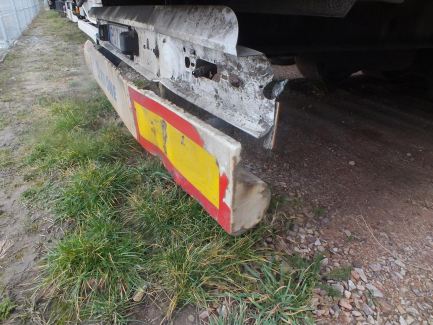 Zdjęcie przedmiotu: KRONE SD Curtain trailer