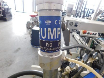 Zdjęcie przedmiotu: A set for spraying and polyurethane injection