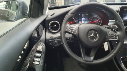 Zdjęcie przedmiotu: Mercedes-benz C 200 sedan