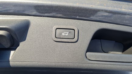 Zdjęcie przedmiotu: Jaguar E-PACE 2.0 i4P AWD R-Dynamic S