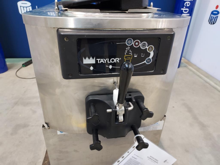 Zdjęcie przedmiotu: Maszyna do lod&oacute;w włoskich TAYLOR C708