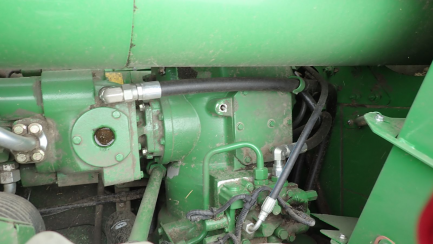 Zdjęcie przedmiotu: JOHN DEERE T660 T600 harvester with HEDER 625R / 625R