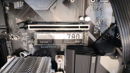 Zdjęcie przedmiotu: Zestaw komputerowy: Komputer stacjonarny Intel Core i5-12400F, RTX 5060, 32GB, 2TB M2, WIN 11 Pro + Monitor LED 27" AOC 27G4X + Słuchawki + Klawiatura  + Myszka 