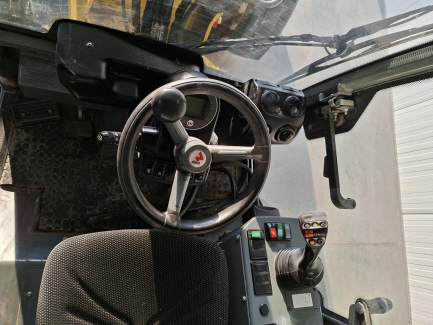 Zdjęcie przedmiotu: Przegubowa ładowarka kołowa WACKER NEUSON WL54