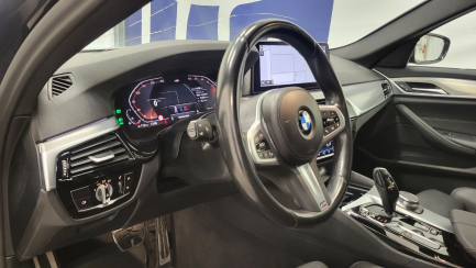 Zdjęcie przedmiotu: BMW 520i Touring mHEV M Sport sport-aut