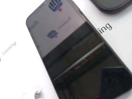 Zdjęcie przedmiotu: Telefon / Smartfon Apple iPhone 11 64GB czarny kod prod. MWLT2PM/A