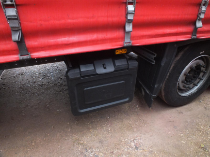 Zdjęcie przedmiotu: SCHMITZ SCB * S3T curtain semi-trailer