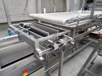 Zdjęcie przedmiotu: Zestaw maszyn do produkcji makaronu walcowanego