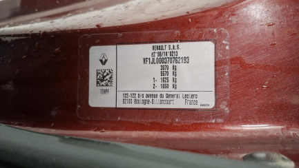 Zdjęcie przedmiotu: RENAULT/CARPOL TRAFIC Combi 2.0 dCi E6d 3.1t L2 Equilibre