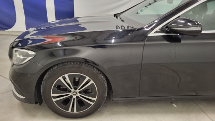 Zdjęcie przedmiotu: Mercedes-benz E 220 d