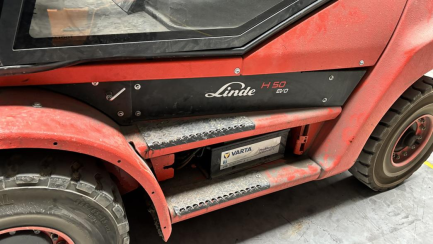 Zdjęcie przedmiotu: Spalinowy w&oacute;zek widłowy Linde H50T-02 