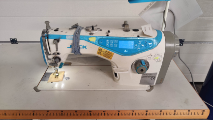 Zdjęcie przedmiotu: JACK A4 lockstitch sewing machine