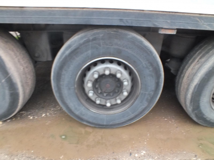 Zdjęcie przedmiotu: KRONE SD refrigerator semitrailer
