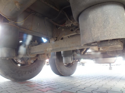 Zdjęcie przedmiotu: KRONE SD Curtain trailer