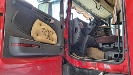 Zdjęcie przedmiotu: SCANIA R420 LA 4x2 HNA Topline E5 19.0t