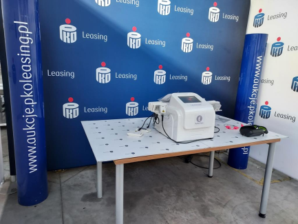 Zdjęcie przedmiotu: A cosmetic device that enables a procedure in which the cold diode laser penetrates into the subcutaneous layers and reduces the body circumference, stimulating the properties of fat cell membranes. STUDIO FIGURA Lipolaser