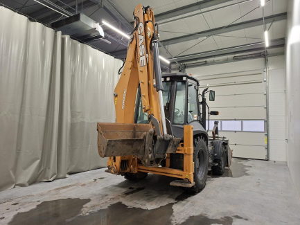 Zdjęcie przedmiotu: Koparko-ładowarka CASE 580SV