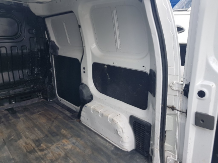 Zdjęcie przedmiotu: Nissan E-NV200 Acenta 24kWh - 109HP 2,2t 14-18