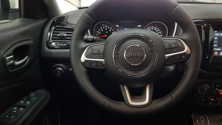 Zdjęcie przedmiotu: Jeep Compass Kombi  1.4 TMair Limited  Aukcja pakietowa 4 sztuki 