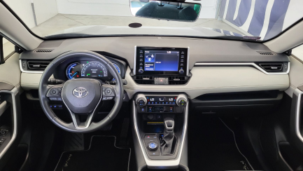 Zdjęcie przedmiotu: Toyota RAV4 2.5 Hybrid Executive 4x4