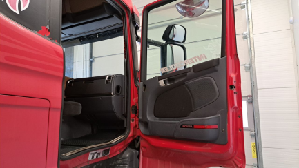 Zdjęcie przedmiotu: SCANIA G450 SCR E6 19.0t LA 4x2 HNA